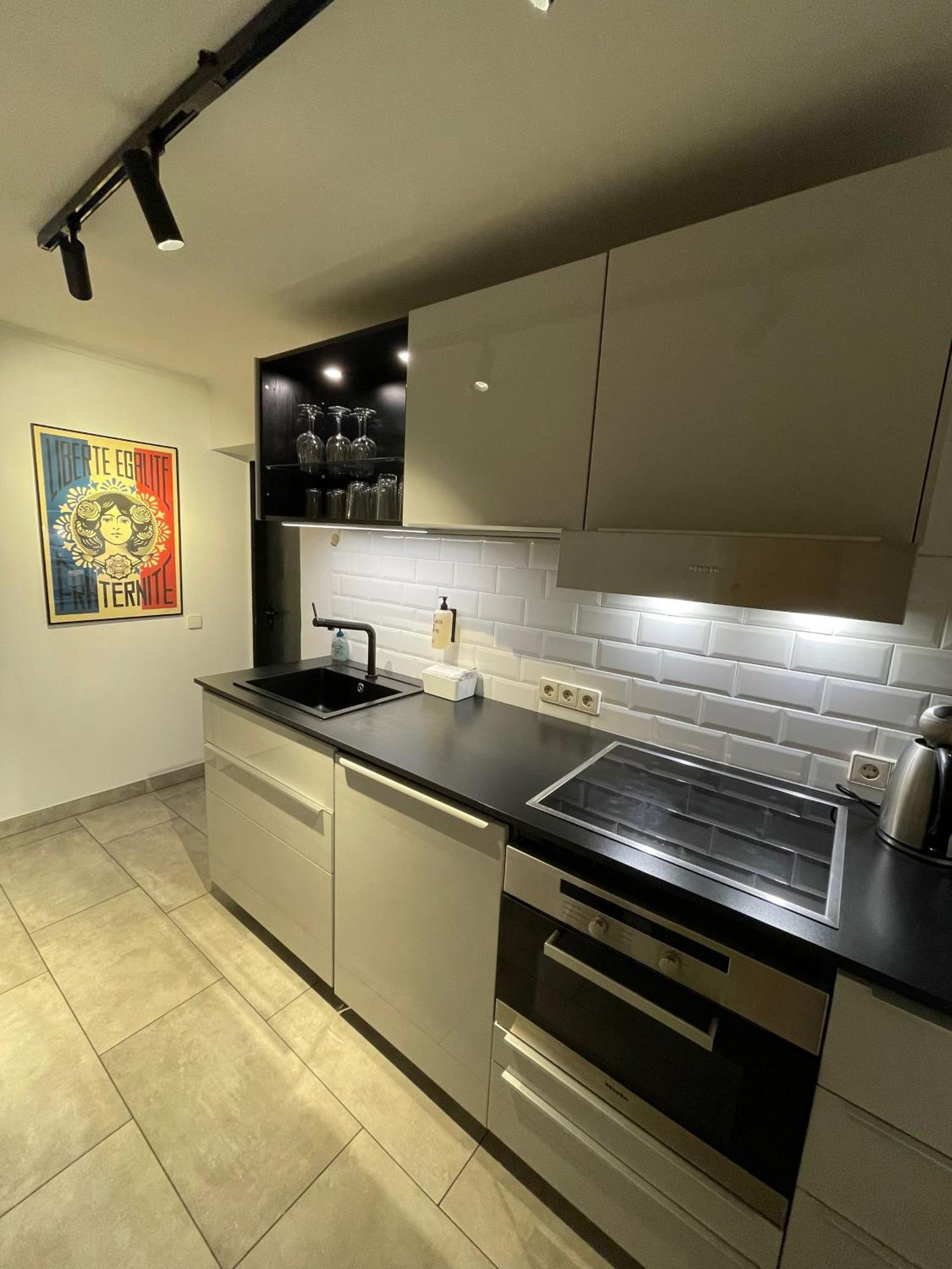 The Suites Alster Waterfront Family Apartments Hamburg Exterior foto